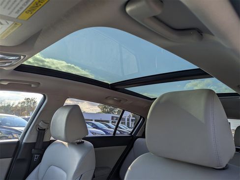 Used 2022 Kia Sportage EX w/ EX Technology Package image 21