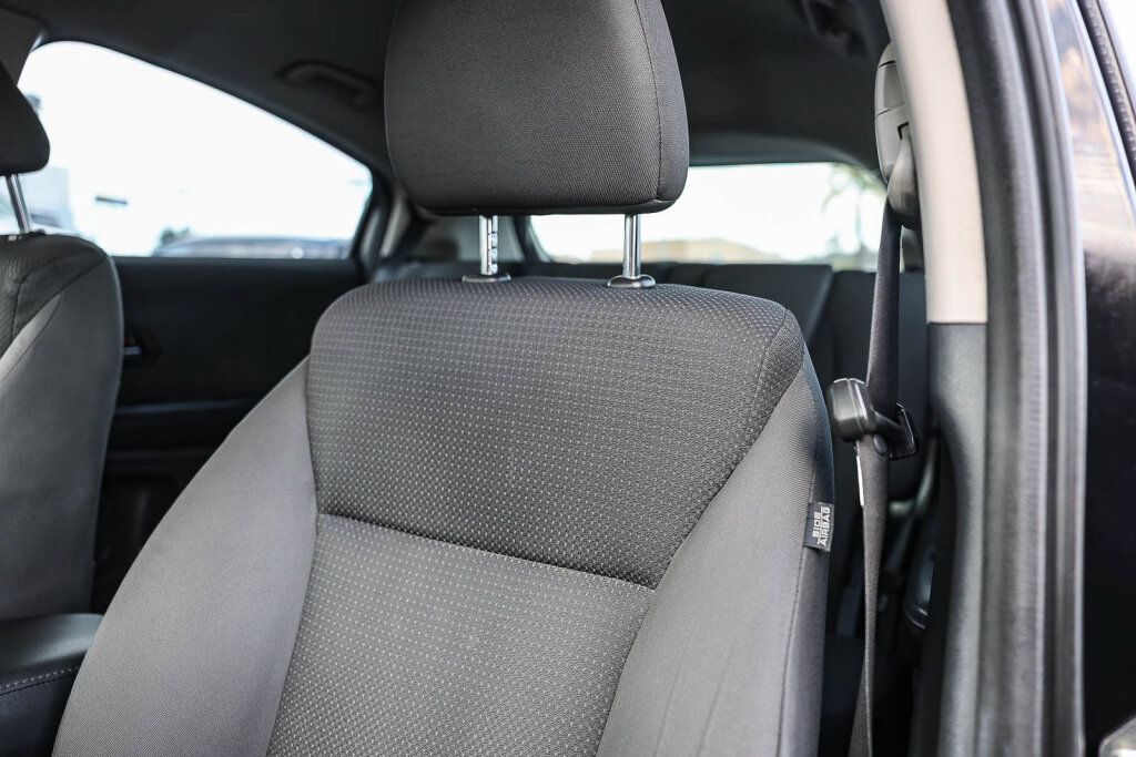 Used 2019 Honda HR-V LX image 14