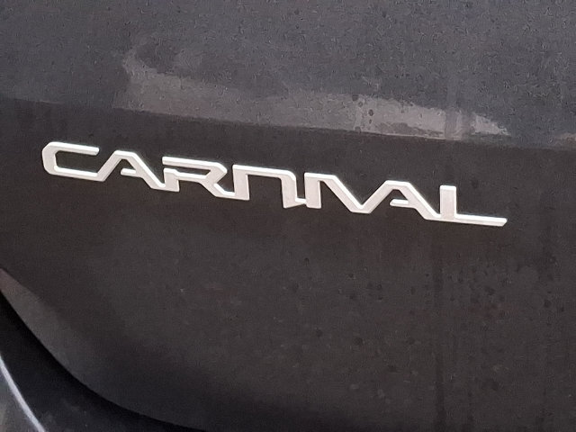 Used 2024 Kia Carnival EX FWD image 29