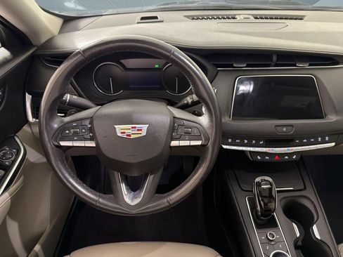 Used 2023 Cadillac XT4 Premium Luxury w/ Cold Weather Package FWD image 30