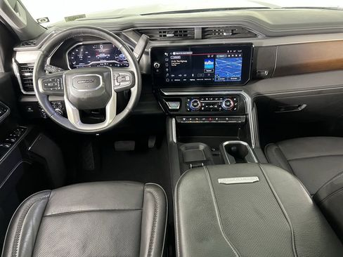 Used 2024 GMC Sierra 3500 Denali w/ Technology Package image 13