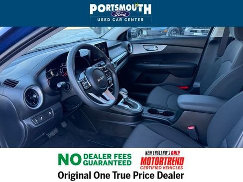 Used 2023 Kia Forte LXS w/ LXS Technology Package image 4