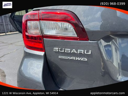 Used 2018 Subaru Outback 3.6R Limited AWD/4WD image 11