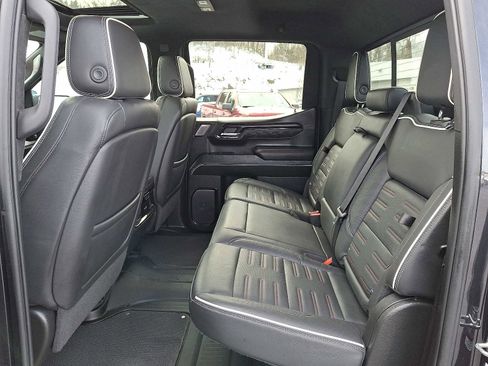 Used 2023 GMC Sierra 1500 AT4X image 10