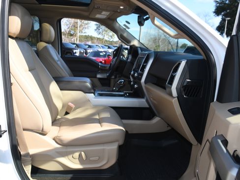 Used 2019 Ford F150 Lariat w/ Equipment Group 502A Luxury image 23