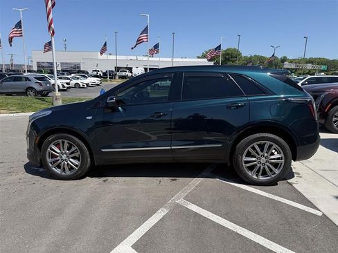 Certified 2024 Cadillac XT5 Sportv w/ Technology Package AWD/4WD image 3