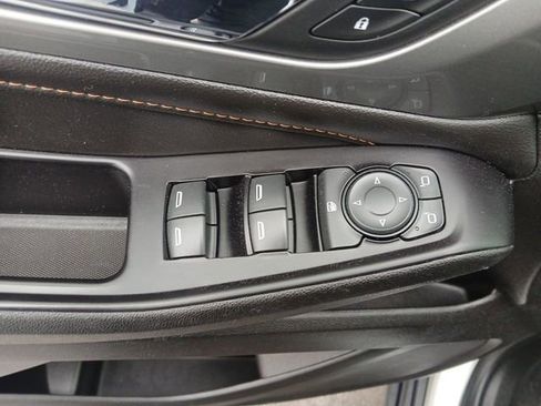 Used 2019 Chevrolet Traverse LS image 13