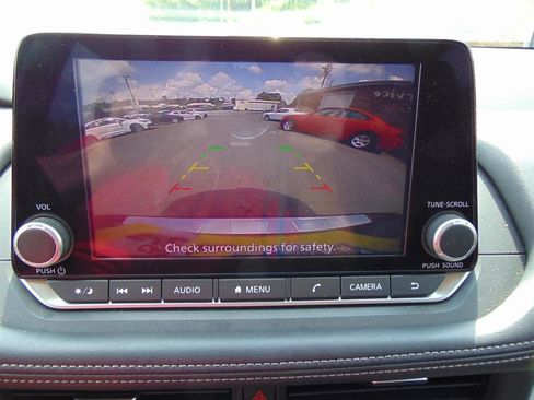 Used 2024 Nissan Rogue SV AWD/4WD image 24