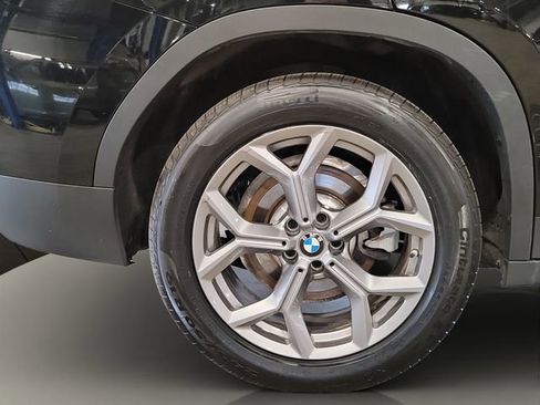 Used 2025 BMW X4 xDrive30i AWD/4WD image 14