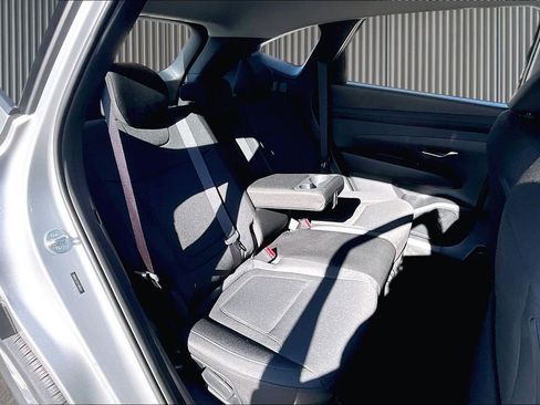 New 2026 Hyundai Tucson SE image 11