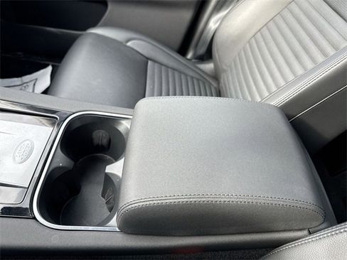 Used 2023 Land Rover Discovery Sport S image 21