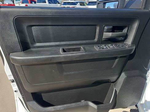 Used 2024 RAM 2500 Tradesman w/ Chrome Appearance Group image 21