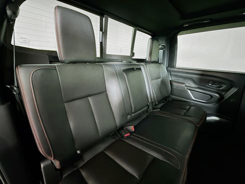 Used 2021 Nissan Titan PRO-4X w/ Pro-4x Convenience Package image 26