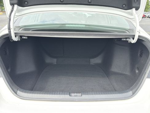 Certified 2025 Honda Accord SE image 27