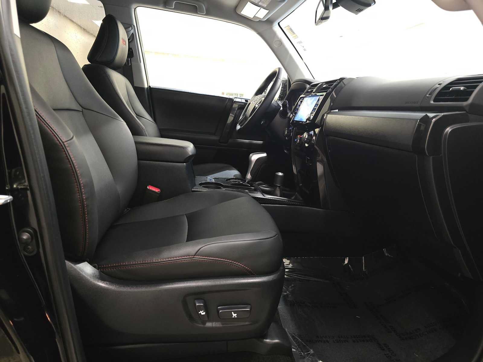 Certified 2024 Toyota 4Runner TRD Off-Road Premium w/ TRD Black Wheel Package (TMS) AWD/4WD image 28