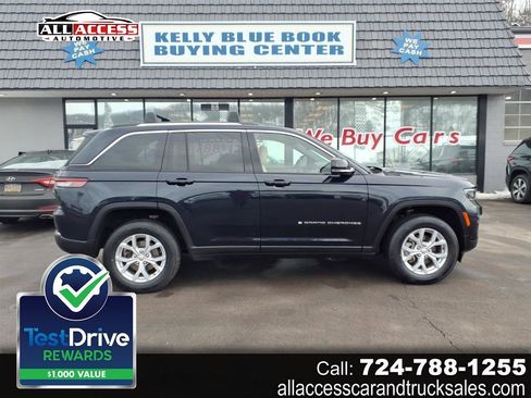 Used 2023 Jeep Grand Cherokee Limited w/ Luxury Tech Group II AWD/4WD image 1