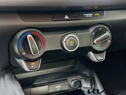 Used 2023 Kia Rio S image 15