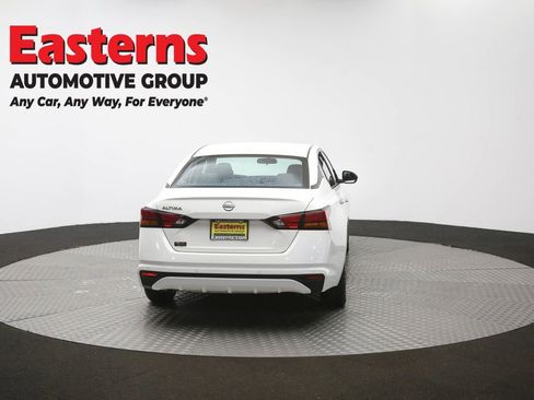 Used 2025 Nissan Altima 2.5 SV FWD image 36