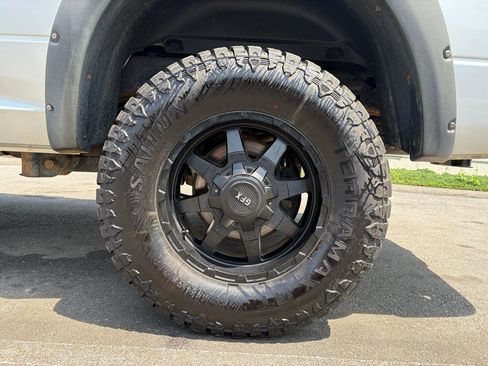 Used 2017 RAM 2500 SLT AWD/4WD image 17