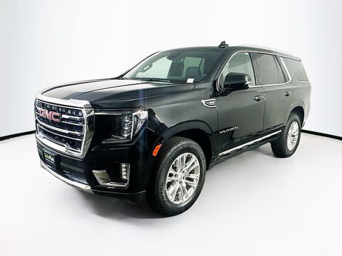 Used 2024 GMC Yukon SLT w/ SLT Premium Package RWD image 3