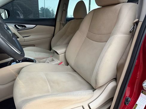 Used 2016 Nissan Rogue S AWD/4WD image 27