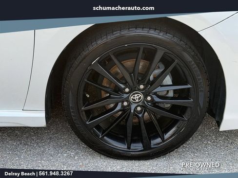 Used 2022 Toyota Camry XSE FWD image 9