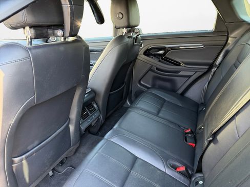 Used 2023 Land Rover Range Rover Evoque SE AWD/4WD image 13