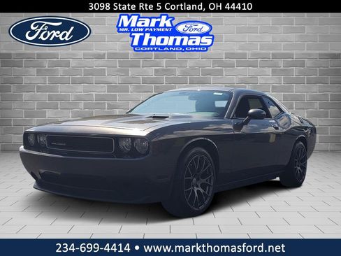 Used 2013 Dodge Challenger SXT w/ Sound Group RWD image 1