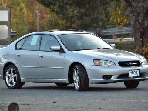 Used 2006 Subaru Legacy 2.5i Limited image 4