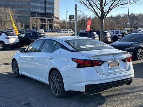 Used 2023 Nissan Altima 2.0 SR image 4