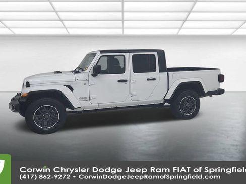 Certified 2023 Jeep Gladiator Overland image 9