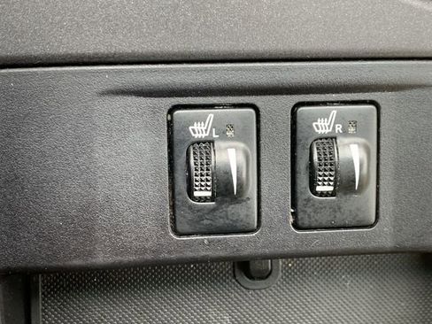 Used 2017 Toyota Camry XLE image 27