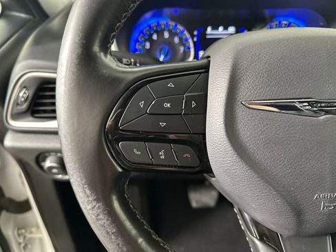 Used 2020 Chrysler Pacifica Touring w/ S Appearance Package image 15