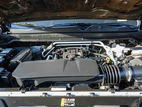 Used 2023 Chevrolet Colorado W/T RWD image 25