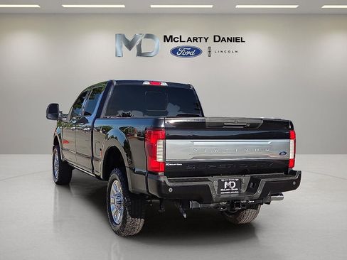 Used 2019 Ford F250 Platinum AWD/4WD image 4