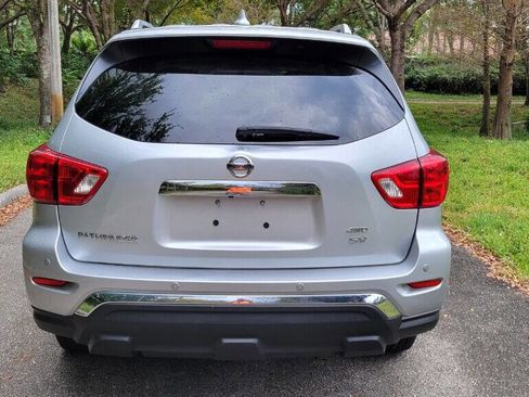 Used 2020 Nissan Pathfinder SV image 6