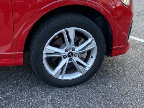 Certified 2023 Audi Q3 2.0T Premium w/ Convenience Package image 12