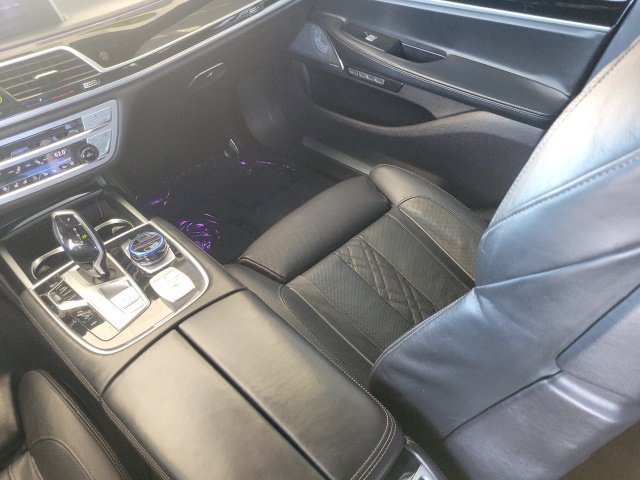 Used 2017 BMW ALPINA B7 xDrive AWD/4WD image 14