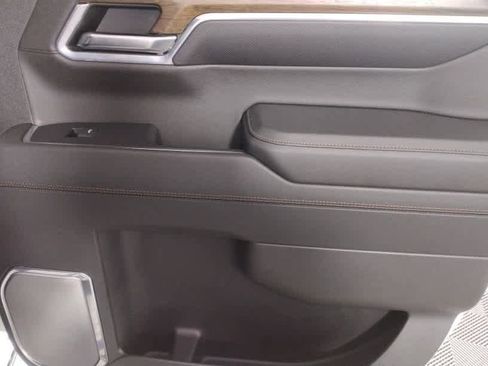 Used 2024 Chevrolet Silverado 1500 High Country w/ High Country Premium Package image 24