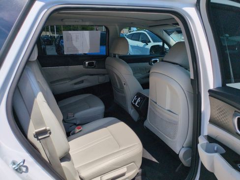 Used 2022 Kia Sorento SX AWD/4WD image 32