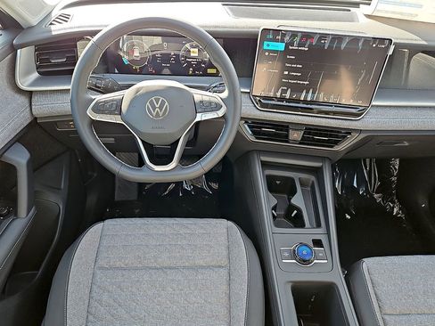 New 2026 Volkswagen Tiguan S image 8