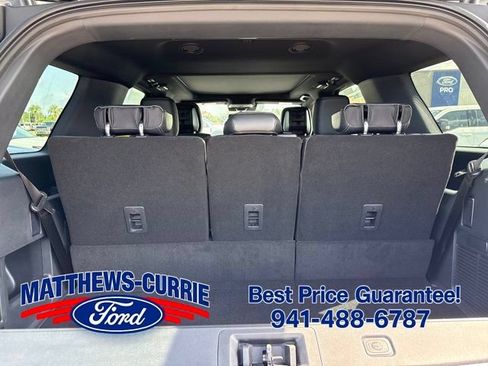 New 2026 Ford Expedition Platinum w/ Stealth Appearance Package AWD/4WD image 15