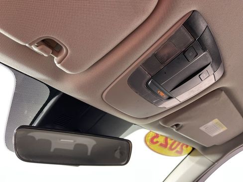 Used 2023 Kia Sorento LX image 23