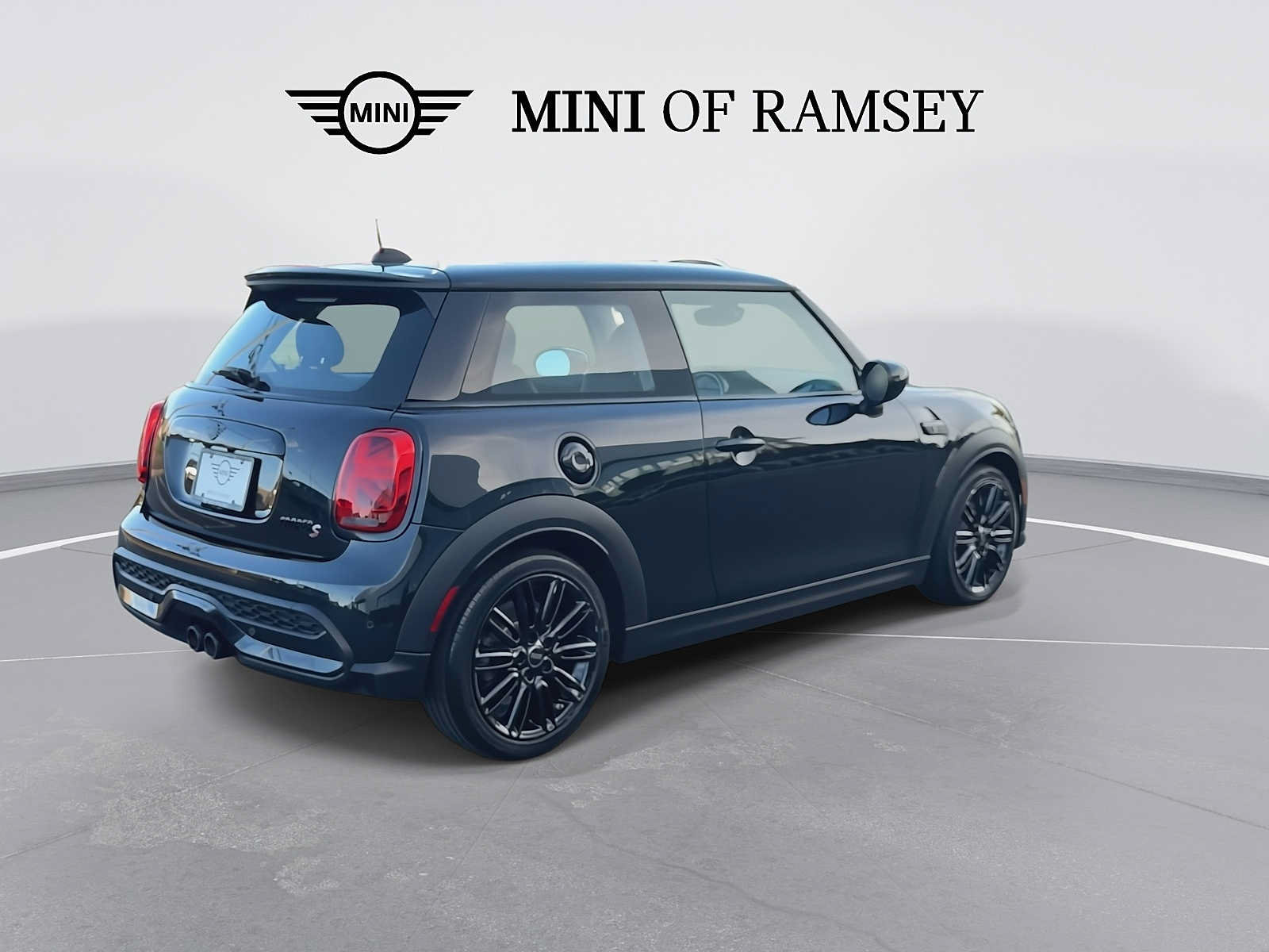 Used 2024 MINI Cooper S FWD image 8