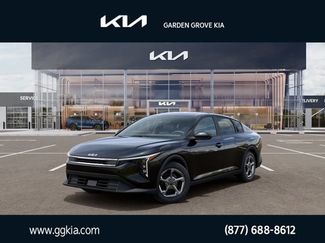 New 2026 Kia K4 FWD 360° Tour