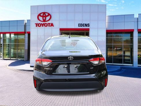 Used 2024 Toyota Corolla LE FWD image 4