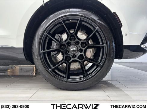 Used 2021 Aston Martin DBX AWD/4WD image 20