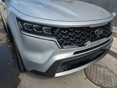 Used 2021 Kia Sorento SX Prestige AWD/4WD image 4