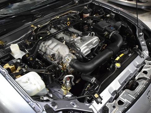 Used 2003 MAZDA MX-5 Miata Shinsen RWD image 37