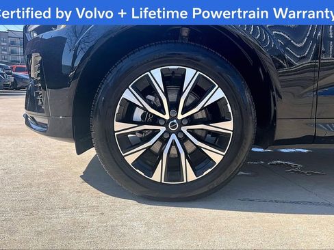 Certified 2025 Volvo XC60 B5 Core image 12
